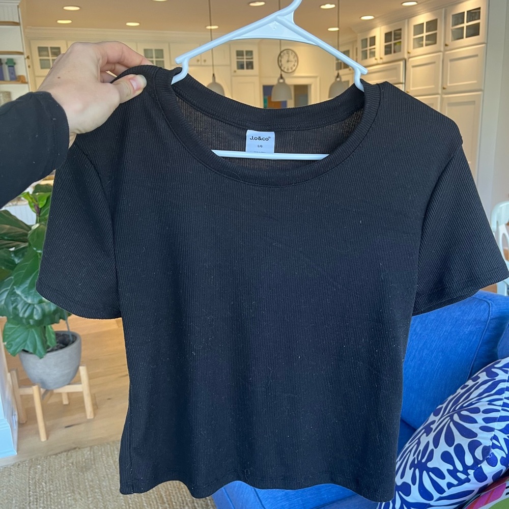 Black women's cropped top